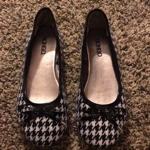 Black and White Houndstooth Flats